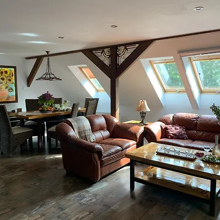 아파트 Agro&art Plocin